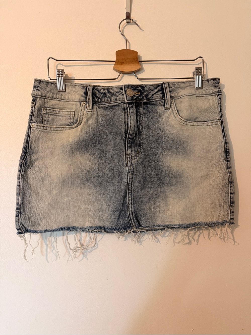 YMI Acid Wash‎ Frayed Denim Mini Skirt Size 11/30 Indie Sleaze Grunge Y2K